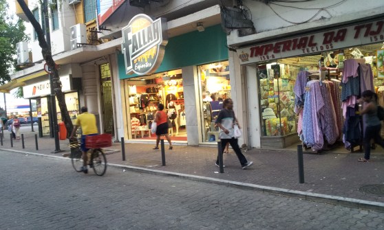 Loja de acessórios esportivos Fallah Esportes (Foto: Rafael Junqueira/Mundo Pauta) Loja de acessórios esportivos Fallah Esportes (Foto: Rafael Junqueira/Mundo Pauta)