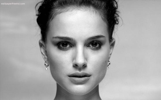 Natalie Portman Scale Gray Pure