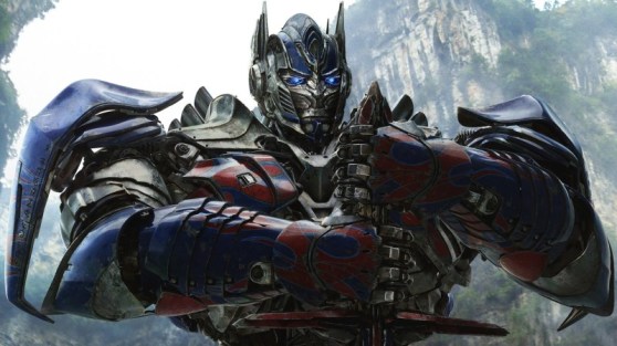 Optimus Prime invoca a ajuda dos antigos (Imagem: Reprodução)